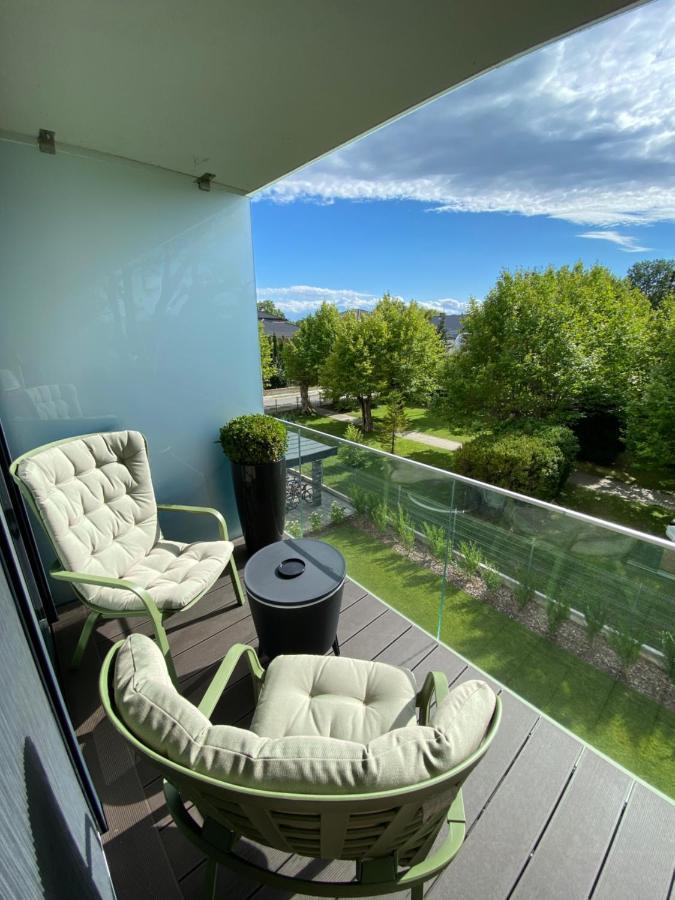 Clyde-Premium Lelle Waterfront Private Apartment Balatonlelle Εξωτερικό φωτογραφία
